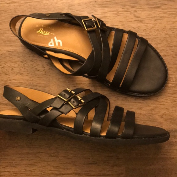 bass and co sandals